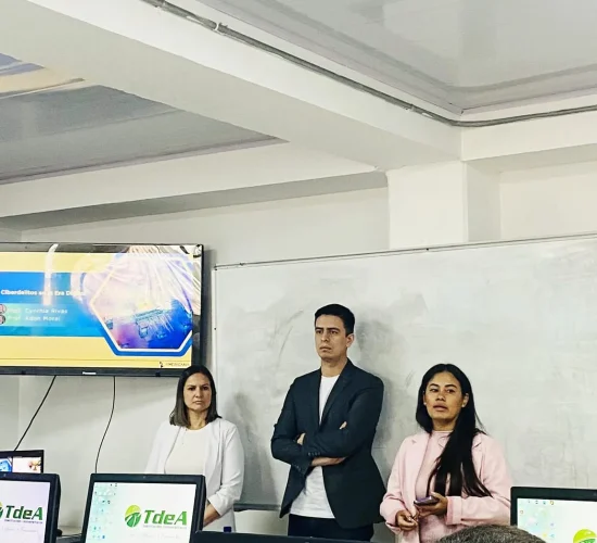 Movilidad docente Cynthia Rivas, Adan Morel y Griselda Romero